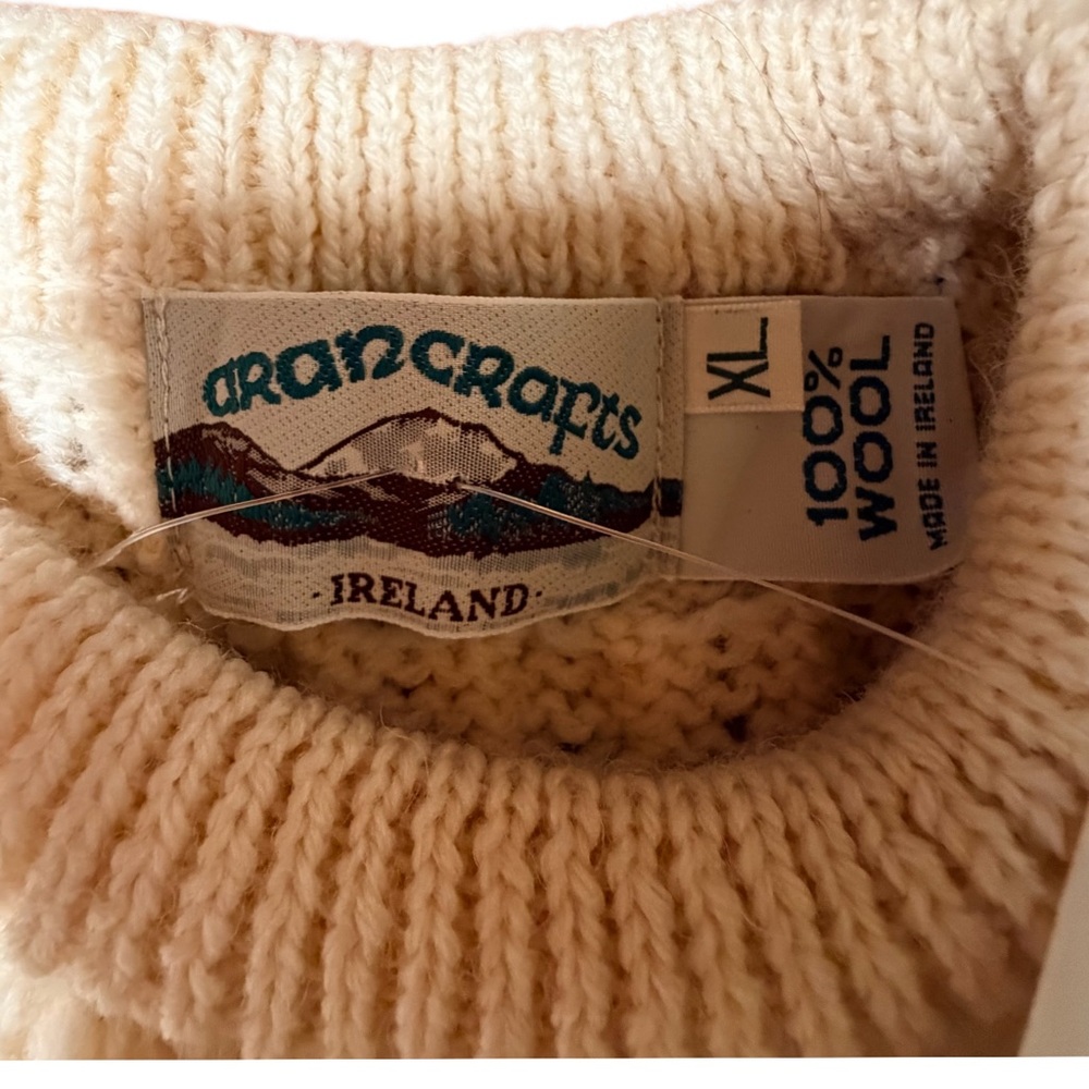 Aran Crafts Unisex preppy Cable Knit Sweater-XL-NWOT‎ - Picture 6 of 6